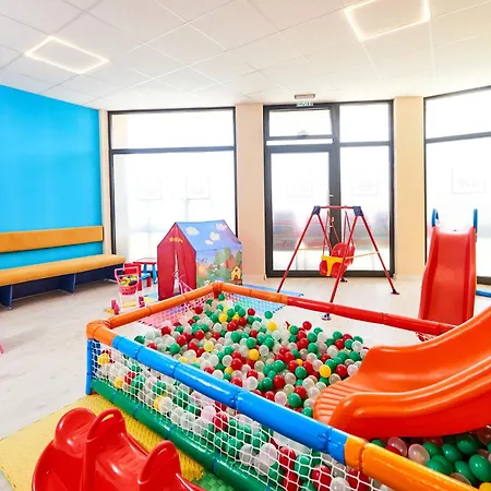 Crotiria - Ξενοδοχείο με διαμερίσματα 4*