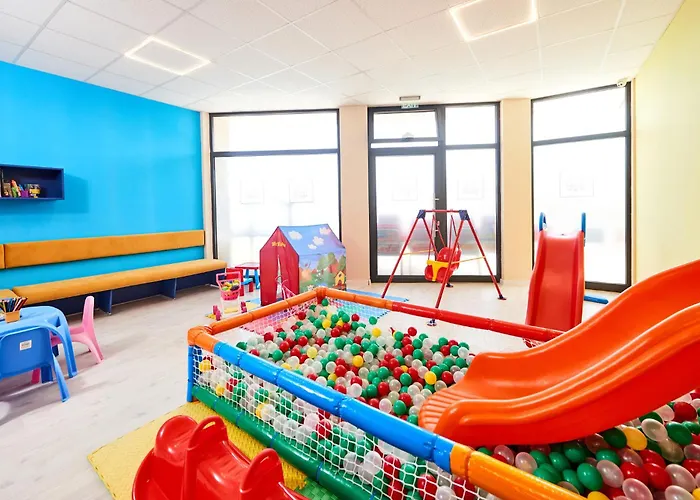 Crotiria - מלון דירות 4*